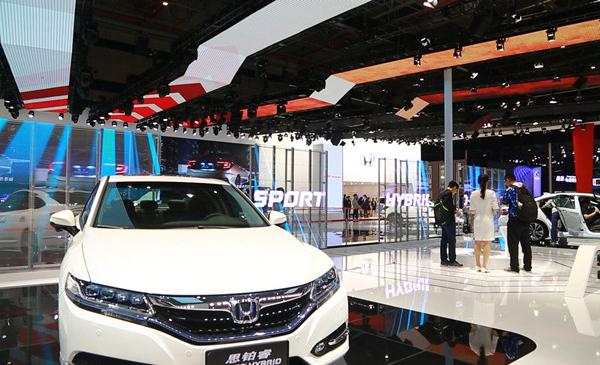 上海車(chē)展·HONDA|有LED透明屏的發(fā)布會(huì)才能超乎想象！